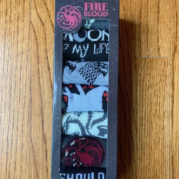 NEW 7pk Game Of Thrones Fire & Blood Women's Socks - Picture 2 of 5
